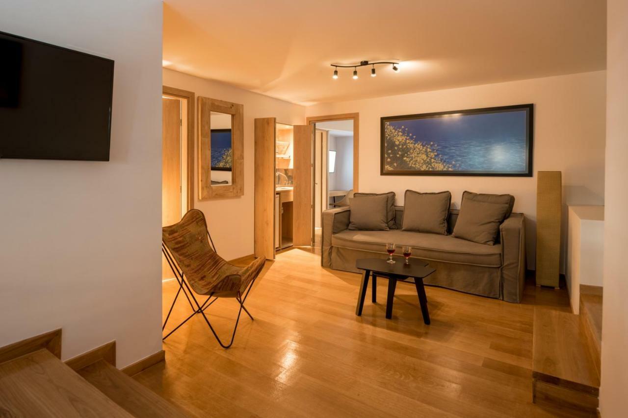Fos Downtown Suites Athènes Extérieur photo