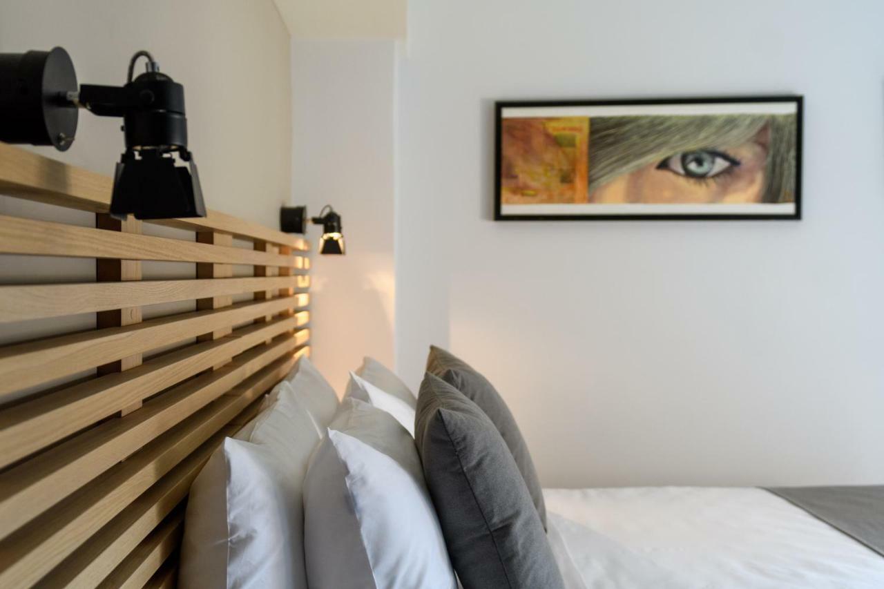 Fos Downtown Suites Athènes Extérieur photo
